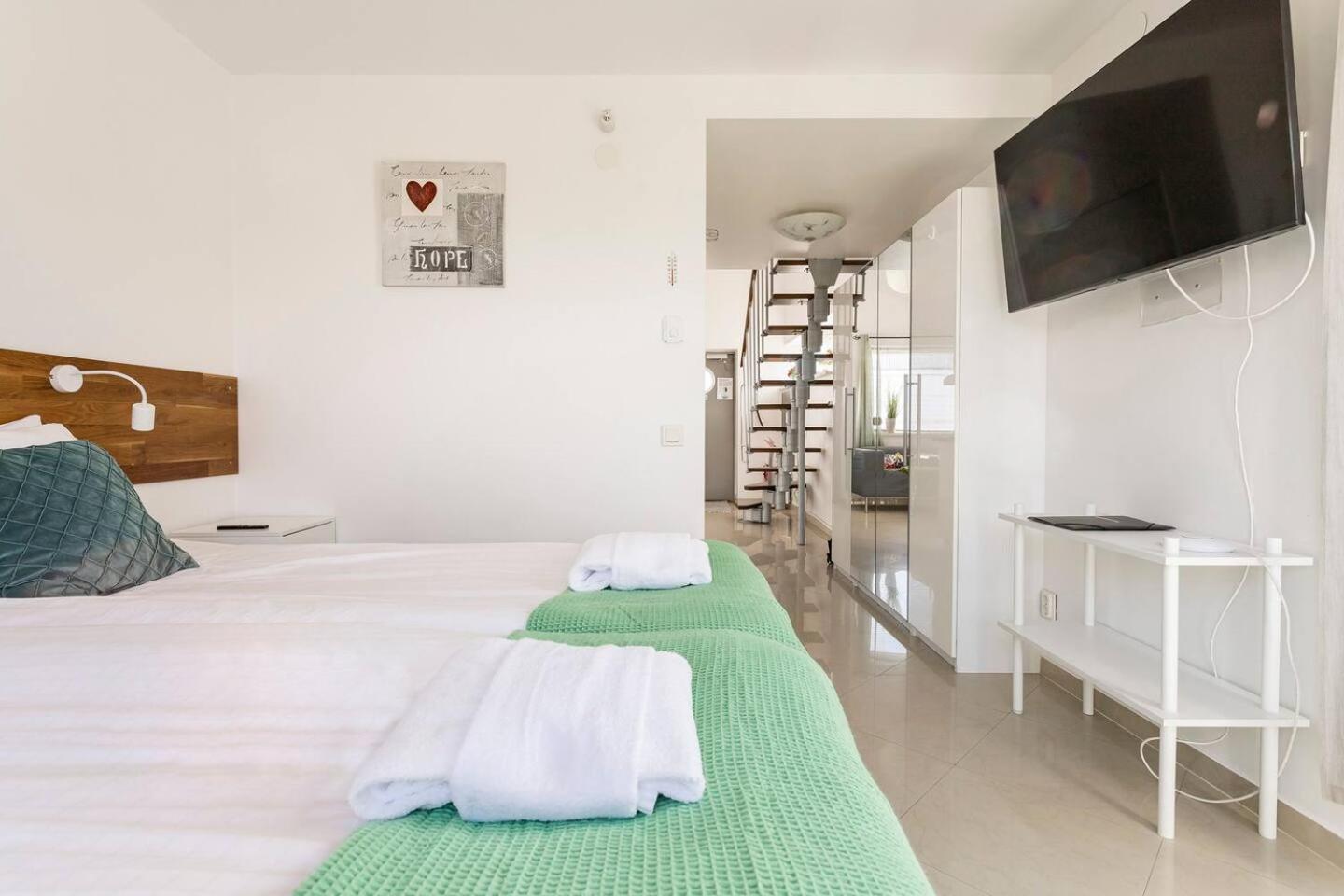 Staylong Hotell Täby Zewnętrze zdjęcie